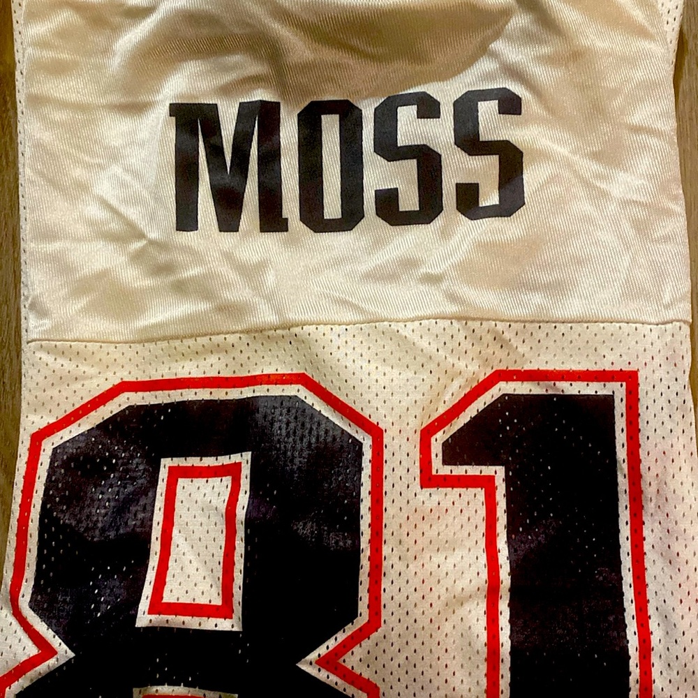 Randy Moss Patriots jersey
